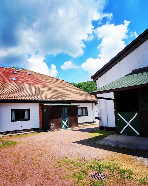 Monteoro Horse Village Ameno Exterior photo